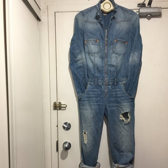 GUESS JEANS DISTRESSED OVERALLS SIZE 2 - Picture 3 of 12